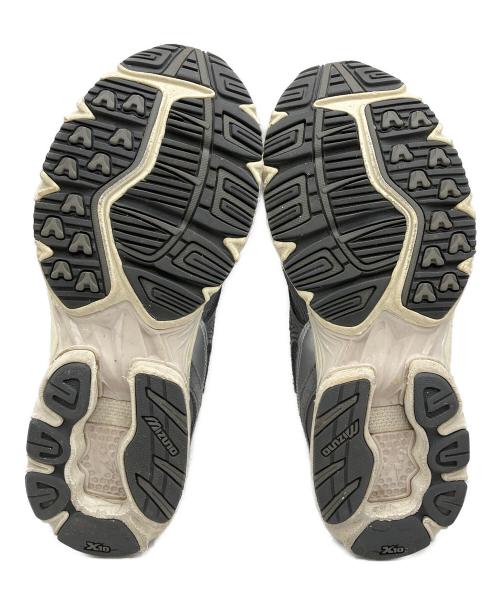 MIZUNO（ミズノ）MIZUNO (ミズノ) スニーカー グレー×ホワイト サイズ:25.5の古着・服飾アイテム