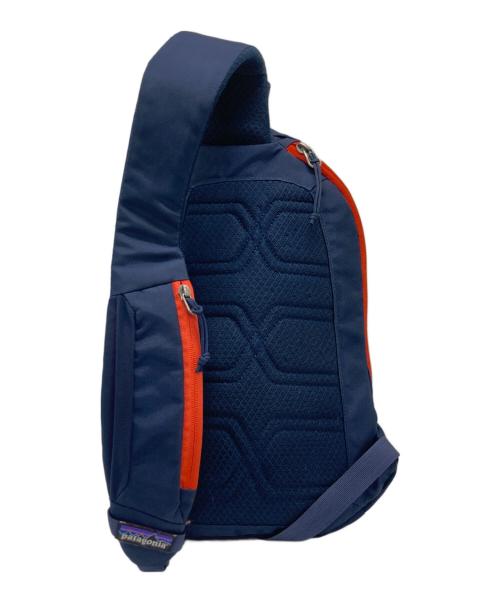 Patagonia（パタゴニア）Patagonia (パタゴニア) アトムスリング8L ボディーバッグ ネイビー×オレンジの古着・服飾アイテム