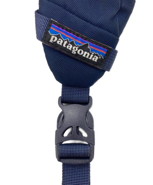 Patagonia（パタゴニア）Patagonia (パタゴニア) アトムスリング8L ボディーバッグ ネイビー×オレンジの古着・服飾アイテム