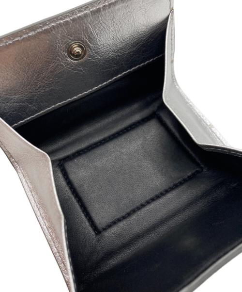 J&M DAVIDSON（ジェイ＆エム デヴィッドソン）J&M DAVIDSON (ジェイ＆エム デヴィッドソン) FOLD WALLET WITH STUDS シルバーの古着・服飾アイテム