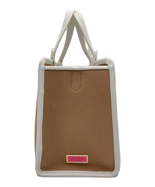Kate Spade（ケイトスペード）Kate Spade (ケイトスペード) サム キャンバス プランジュ ミディアム サッチェッル 2WAYバッグ ベージュ×ホワイト サイズ:　の古着・服飾アイテム