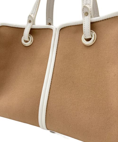 Kate Spade（ケイトスペード）Kate Spade (ケイトスペード) サム キャンバス プランジュ ミディアム サッチェッル 2WAYバッグ ベージュ×ホワイト サイズ:　の古着・服飾アイテム