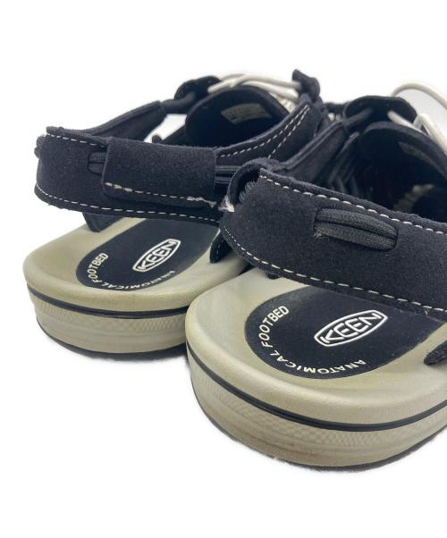 KEEN（キーン）KEEN (キーン) KEEN UNEEK サンダル ブラック×グレー サイズ:US 8.5の古着・服飾アイテム