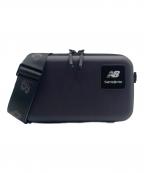 NEW BALANCE×Samsoniteニューバランス×サムソナイト）の古着「NB × Samsonite スモールクロスボディーバッグ」｜ブラック