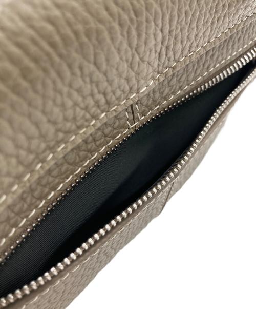 CAFUNE（カフネ）CAFUNE (カフネ) CAFUNE Stance Wallet グレージュの古着・服飾アイテム