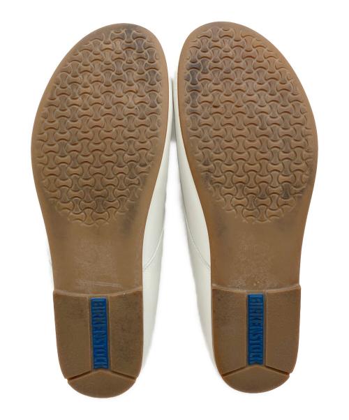 BIRKENSTOCK（ビリケンシュトック）BIRKENSTOCK (ビリケンシュトック) SAUNDERS ホワイト サイズ:24cmの古着・服飾アイテム