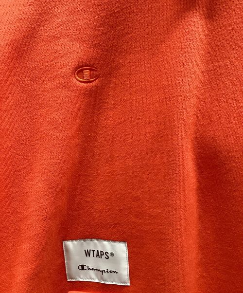 Champion（チャンピオン）Champion (チャンピオン) WTAPS (ダブルタップス) フーデットスウェットシャツ レッド サイズ:M 未使用品の古着・服飾アイテム