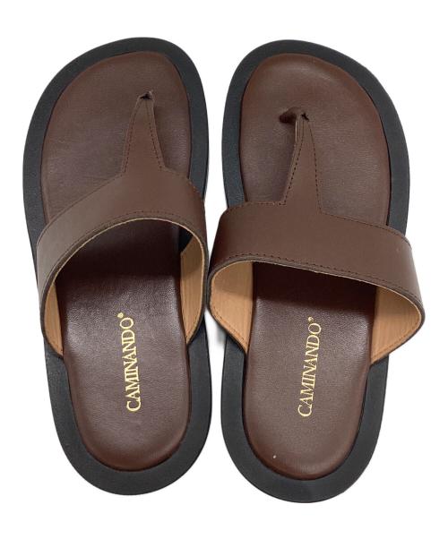 Caminando（カミナンド）Caminando (カミナンド) THONG PLATFORM　サンダル ブラウン×ブラック サイズ:7の古着・服飾アイテム