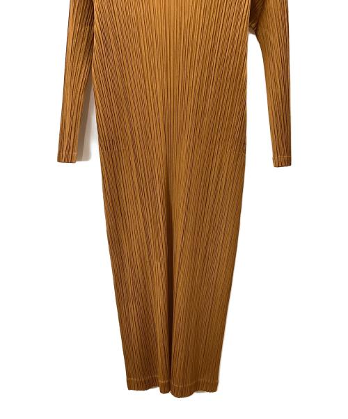 PLEATS PLEASE（プリーツプリーズ）PLEATS PLEASE (プリーツプリーズ) プリーツワンピース ブラウン サイズ:2の古着・服飾アイテム
