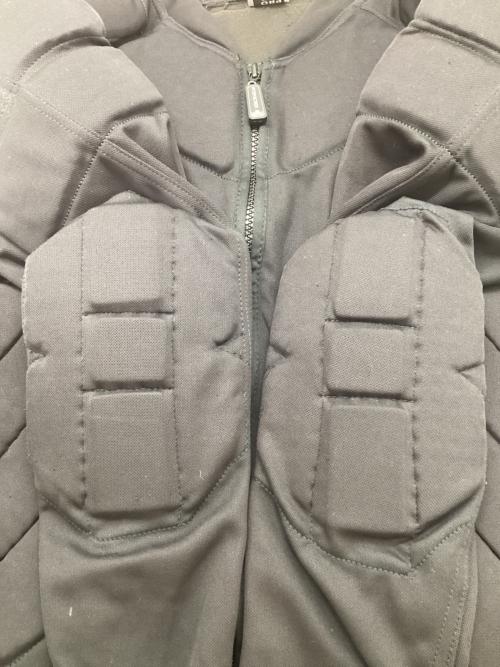 eb's（エビス）eb's (エビス) プロテクター[ストリートスポーツ] サイズ:Lの古着・服飾アイテム