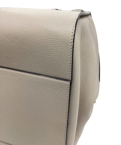LOEWE（ロエベ）LOEWE (ロエベ) ハンモックバッグ ベージュの古着・服飾アイテム