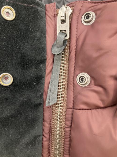 COACH（コーチ）COACH (コーチ) ダウンコート ボルドー サイズ:Sの古着・服飾アイテム