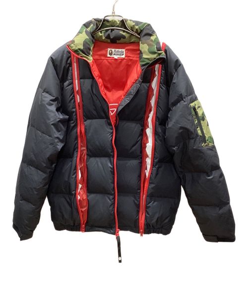 A BATHING APE（アベイシングエイプ）A BATHING APE (アベイシングエイプ) ダウンジャケット レッド×ブラック サイズ:Lの古着・服飾アイテム