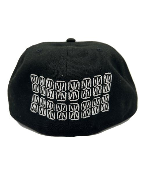 New Era（ニューエラ）New Era (ニューエラ) Supreme (シュプリーム) 59FIFTY キャップ　WORLD FAMOUS サイズ:7 3/4 未使用品の古着・服飾アイテム