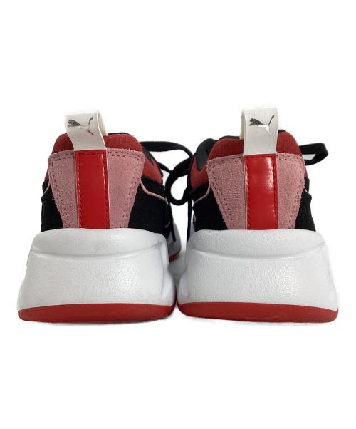 PUMA（プーマ）PUMA (プーマ) Maybelline New York スニーカー ブラック×ピンク サイズ:23の古着・服飾アイテム