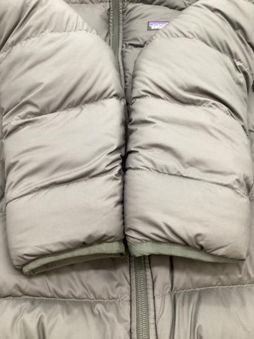 Patagonia（パタゴニア）Patagonia (パタゴニア) Reversible Silent Down Jkt(リバーシブル・サイレント・ダウン・ジャケット) ブラウン×グレー サイズ:Sの古着・服飾アイテム