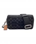 COACHコーチ）の古着「アクセル クロスボディ・シグネチャー デニム」｜ブラック