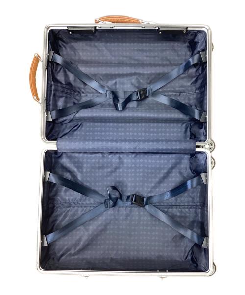 innovator（イノベーター）innovator (イノベーター) イノベータースーツケース シルバーの古着・服飾アイテム