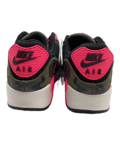 NIKE（ナイキ）NIKE (ナイキ) スニーカー カーキ×ピンク サイズ:27の古着・服飾アイテム