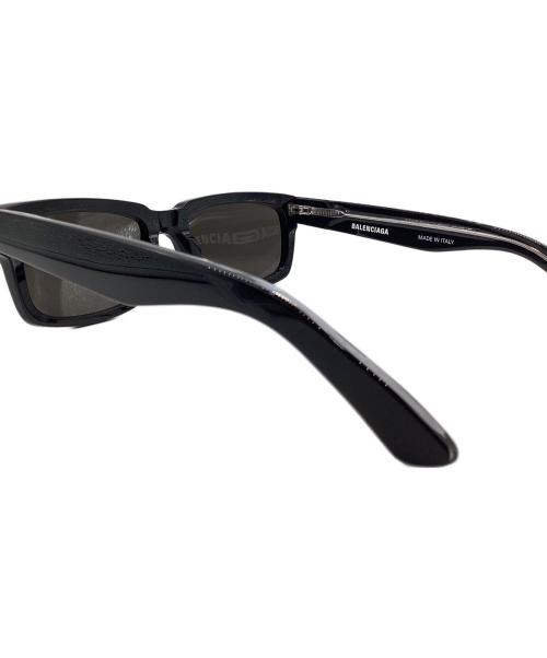 BALENCIAGA（バレンシアガ）BALENCIAGA (バレンシアガ) スクエアサングラス ブラックの古着・服飾アイテム