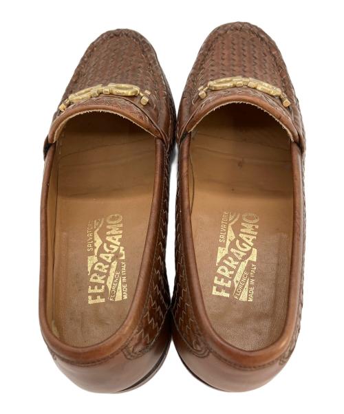 Salvatore Ferragamo（サルヴァトーレ フェラガモ）Salvatore Ferragamo (サルヴァトーレ フェラガモ) ローファー イントレチャート ブラウン サイズ:7 2Eの古着・服飾アイテム
