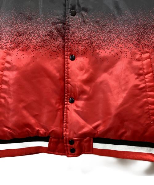 CHICAGO BULLS（シカゴブルズ）CHICAGO BULLS (シカゴブルズ) ULTRA GAME (ウルトラゲーム) スタジャン レッド サイズ:XLの古着・服飾アイテム