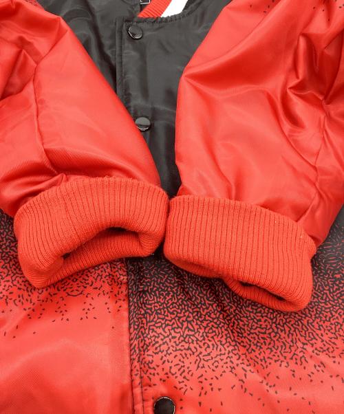 CHICAGO BULLS（シカゴブルズ）CHICAGO BULLS (シカゴブルズ) ULTRA GAME (ウルトラゲーム) スタジャン レッド サイズ:XLの古着・服飾アイテム