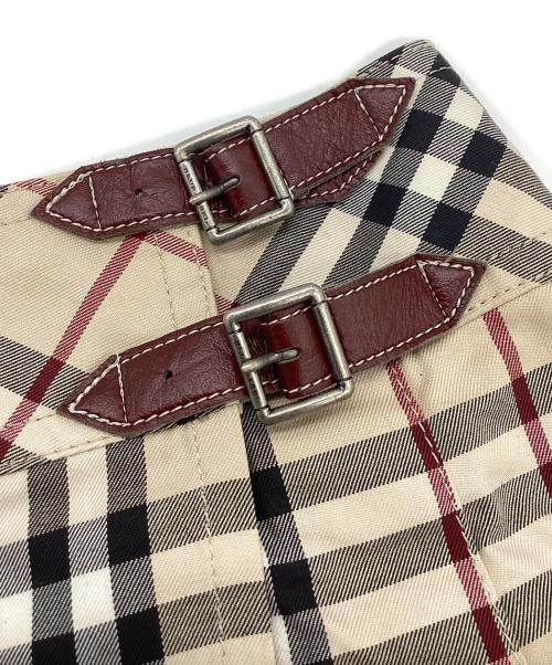 BURBERRY BLUE LABEL（バーバリーロンドンブルーレーベル）BURBERRY BLUE LABEL (バーバリーロンドンブルーレーベル) プリーツスカート ベージュ サイズ:36の古着・服飾アイテム