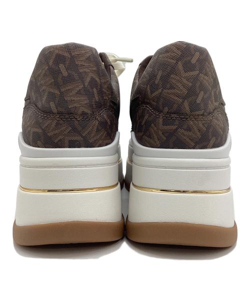 MICHAEL KORS（マイケル・コース）MICHAEL KORS (マイケルコース) HAYES エンパイア シグネチャーロゴ プラットフォーム スニーカー ブラウン サイズ:US8.5の古着・服飾アイテム