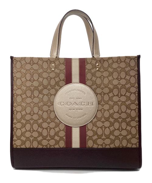 COACH（コーチ）COACH (コーチ) デンプシー トート 40 シグネチャー ジャカード ストライプ アンド コーチ パッチ ブラウンの古着・服飾アイテム