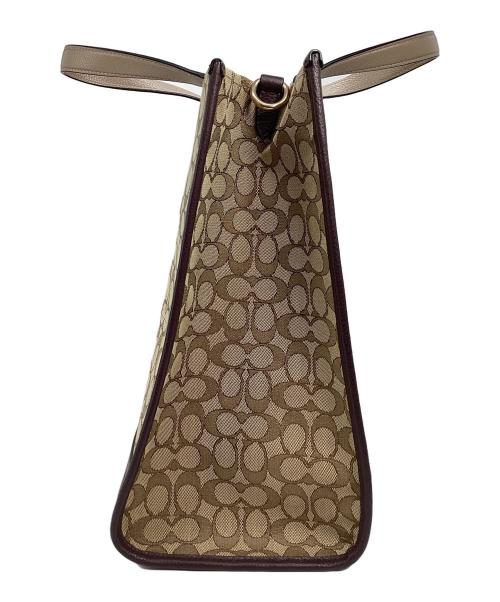 COACH（コーチ）COACH (コーチ) デンプシー トート 40 シグネチャー ジャカード ストライプ アンド コーチ パッチ ブラウンの古着・服飾アイテム