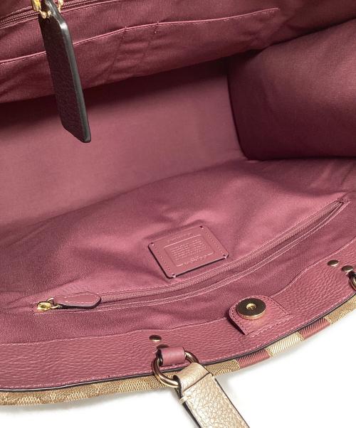 COACH（コーチ）COACH (コーチ) デンプシー トート 40 シグネチャー ジャカード ストライプ アンド コーチ パッチ ブラウンの古着・服飾アイテム
