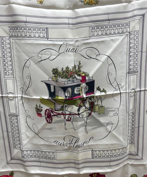 HERMES（エルメス）HERMES (エルメス) シルクスカーフ　カレ90の古着・服飾アイテム