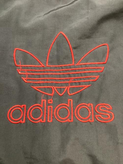 adidas（アディダス）adidas (アディダス) ナイロンジャケット レッド×ブラック サイズ:Lの古着・服飾アイテム