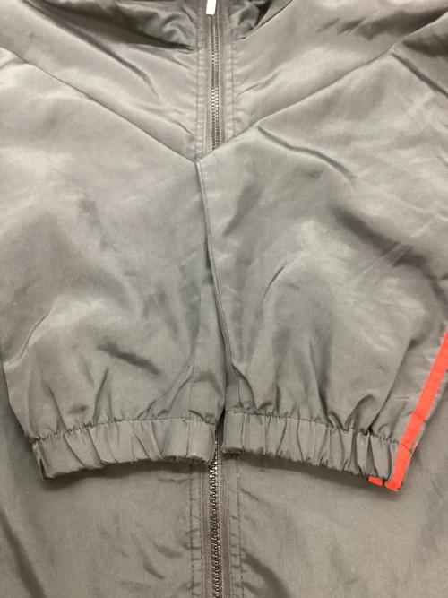 adidas（アディダス）adidas (アディダス) ナイロンジャケット レッド×ブラック サイズ:Lの古着・服飾アイテム