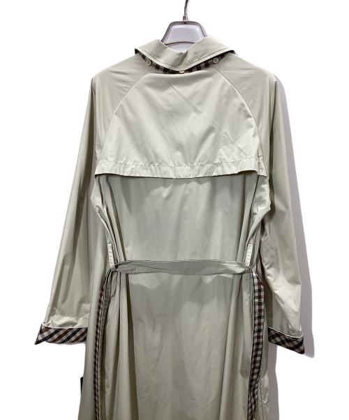 Aquascutum（アクアスキュータム）Aquascutum (アクアスキュータム) レインコート ベージュ サイズ:M 未使用品の古着・服飾アイテム