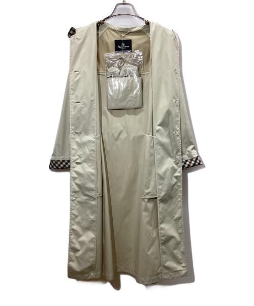 Aquascutum（アクアスキュータム）Aquascutum (アクアスキュータム) レインコート ベージュ サイズ:M 未使用品の古着・服飾アイテム