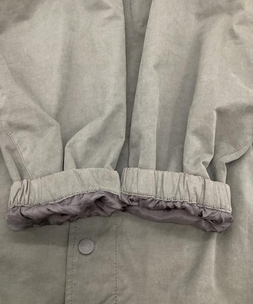 WHITE MOUNTAINEERING（ホワイトマウンテ二アニング）WHITE MOUNTAINEERING (ホワイトマウンテ二アニング) コーチジャケット ブラック サイズ:2の古着・服飾アイテム