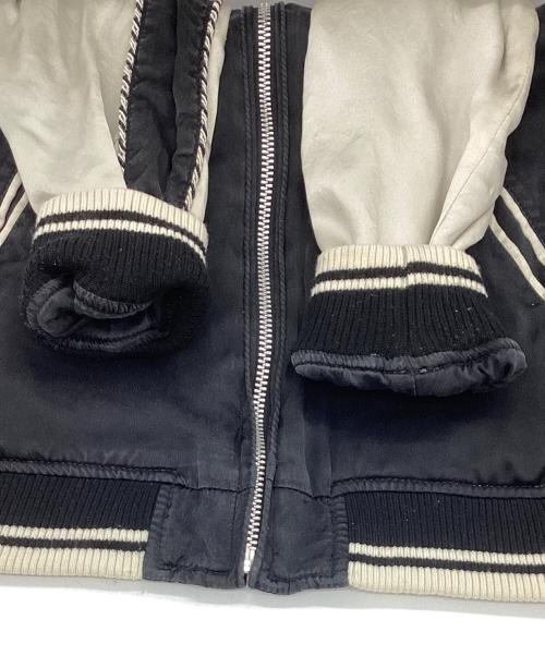 HG（エイチジー）HG (エイチジー) ヒスガール リバーシブルスカジャン ベージュ×ブラック サイズ:freeの古着・服飾アイテム