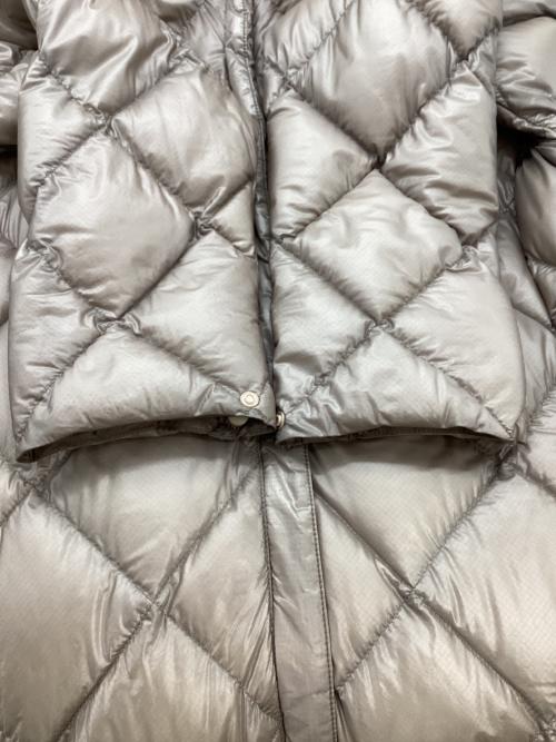 mont-bell（モンベル）mont-bell (モンベル) ペリオダウントラベルコート ベージュ サイズ:Mの古着・服飾アイテム