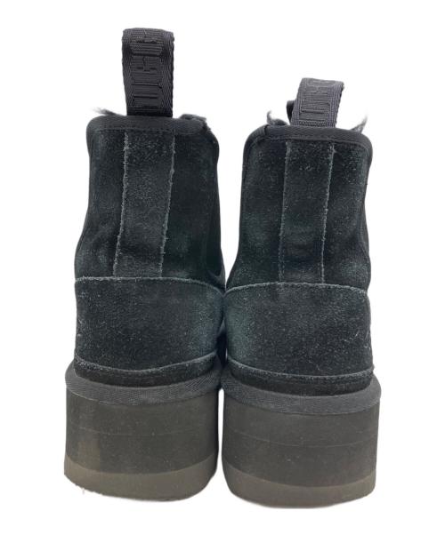 UGG（アグ）UGG (アグ) アグ ニューメル プラットフォーム チェルシー ブラック サイズ:25の古着・服飾アイテム