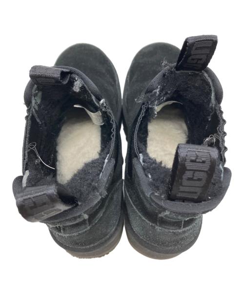 UGG（アグ）UGG (アグ) アグ ニューメル プラットフォーム チェルシー ブラック サイズ:25の古着・服飾アイテム