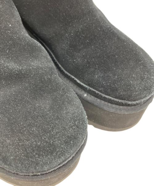UGG（アグ）UGG (アグ) アグ ニューメル プラットフォーム チェルシー ブラック サイズ:25の古着・服飾アイテム