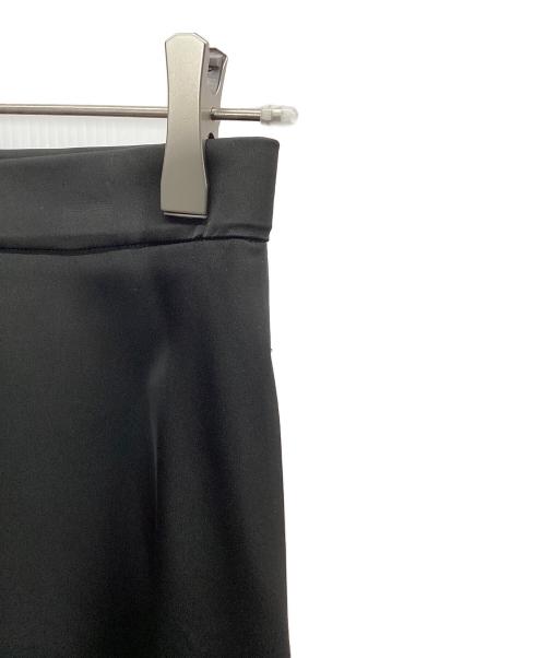 LANVIN en Bleu（ランバンオンブルー）LANVIN en Bleu (ランバンオンブルー) ストレッチサテンフレアスカート ブラック サイズ:36の古着・服飾アイテム