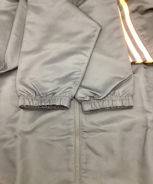 adidas Originals（アディダスオリジナル）adidas Originals (アディダスオリジナル) ナイロンジャケット ブラック×オレンジ サイズ:Mの古着・服飾アイテム