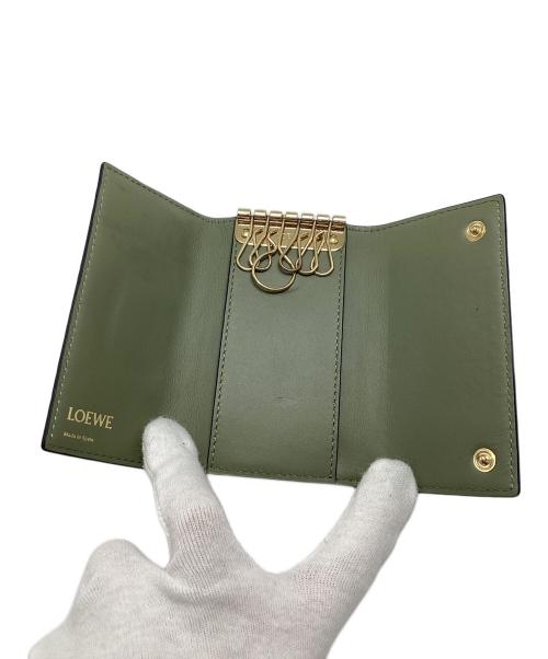 LOEWE（ロエベ）LOEWE (ロエベ) リピート アナグラム キーケース グリーン×オレンジの古着・服飾アイテム