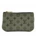 LOUIS VUITTON（ルイ ヴィトン）の古着「ミニ ポシェット クレ」｜グリーン