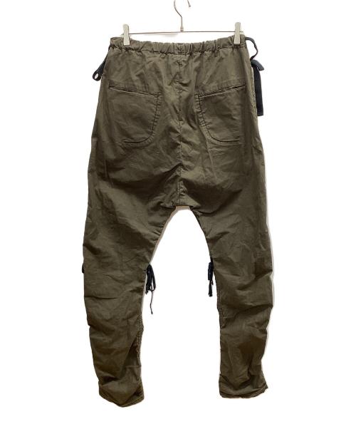 Yasuyuki Ishii（ヤスユキイシイ）Yasuyuki Ishii (ヤスユキイシイ) カーブジップパンツ カーキ サイズ:なしの古着・服飾アイテム