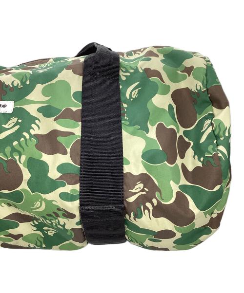 A BATHING APE（アベイシングエイプ）A BATHING APE (アベイシングエイプ) サルカモプリントナイロンボストンバッグ グリーンの古着・服飾アイテム