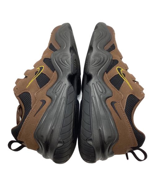 NIKE（ナイキ）NIKE (ナイキ) スニーカー ブラウン×ブラック サイズ:28.5の古着・服飾アイテム